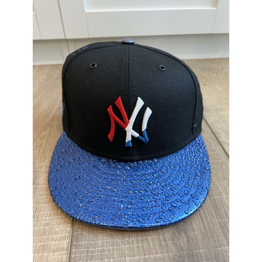 New Era New York Yankees Hat Mens OSFM Black Blue Textured Water Droplet Brim